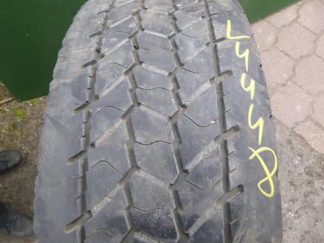 Opona używana 315/70R22,5 Goodyear ULTRA GRIP MAX S