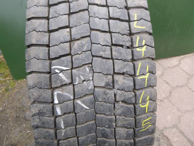 Opona używana 315/80R22,5 Pirelli TR01
