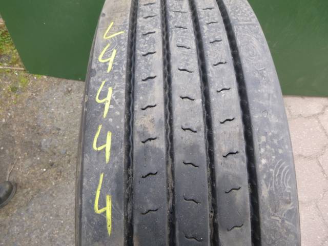 Opona używana 295/80R22,5 Continental HA3 COACH