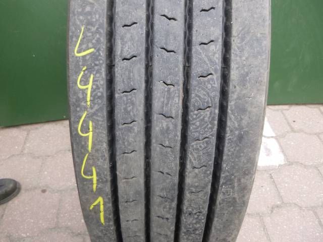 Opona używana 295/80R22,5 Continental HA3 COACH