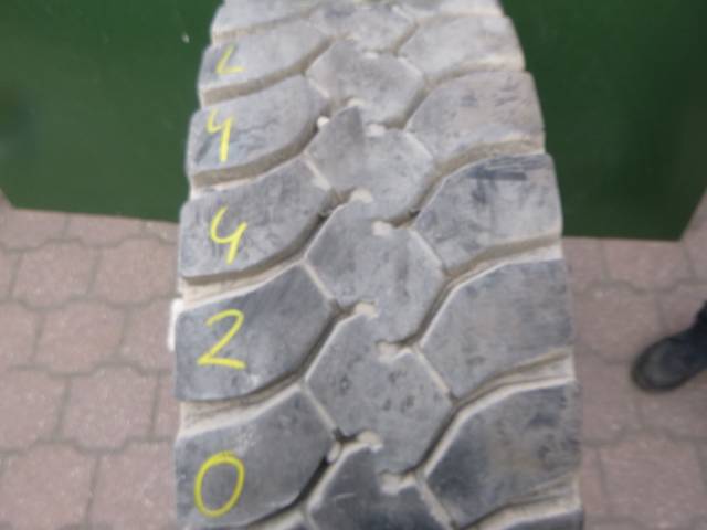 Opona używana 315/80R22,5 BERLINER B228