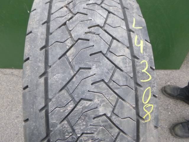 Opona używana 315/70R22,5 Goodyear KMAX D GEN-2