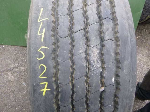 Opona używana 385/65R22,5 Bridgestone R179+