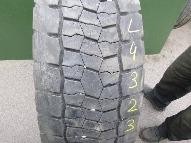 Opona używana 315/80R22,5 Bridgestone R-DRIVE 002
