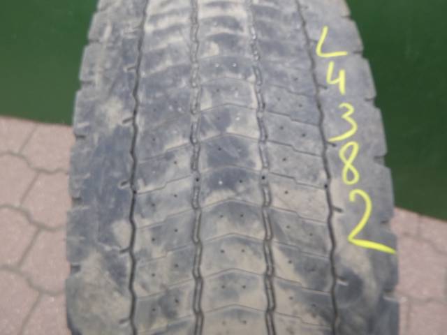 Opona używana 315/70R22,5 Michelin X-LINE D REMIX