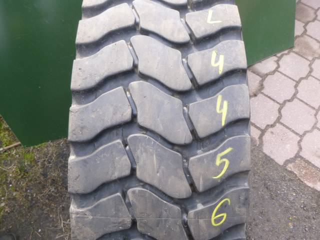 Opona używana 315/80R22,5 Firestone FIRESTONE FD833