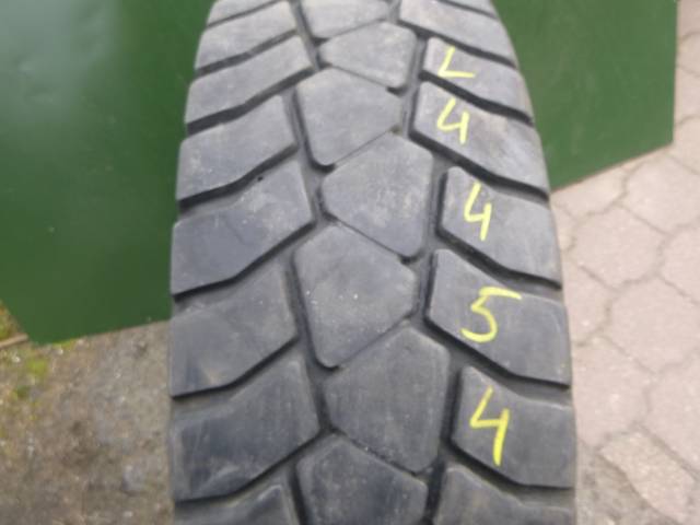 Opona używana 315/80R22,5 Goodyear MSDII
