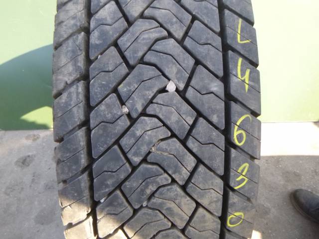 Opona używana 295/80R22,5 Goodyear KMAX D GEN-2