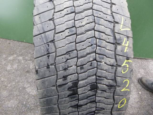 Opona używana 295/60R22,5 Michelin X-MULTI D REMIX