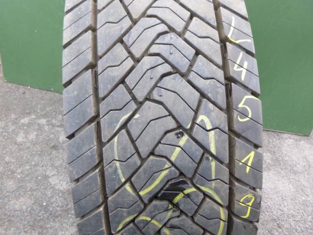 Opona używana 315/70R22,5 Goodyear KMAX D GEN-2
