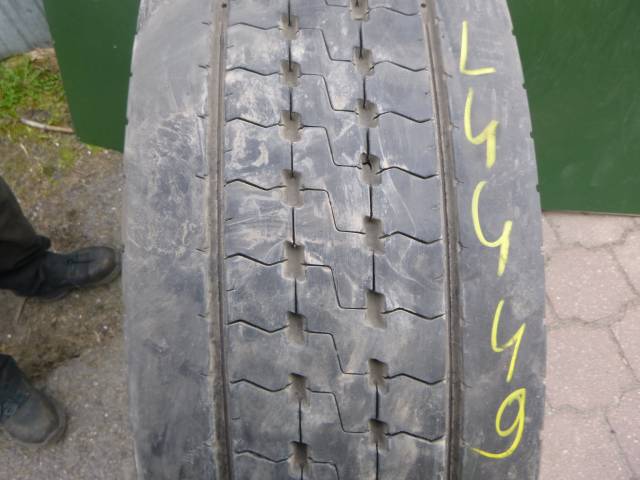 Opona używana 315/80R22,5 Dunlop SP346