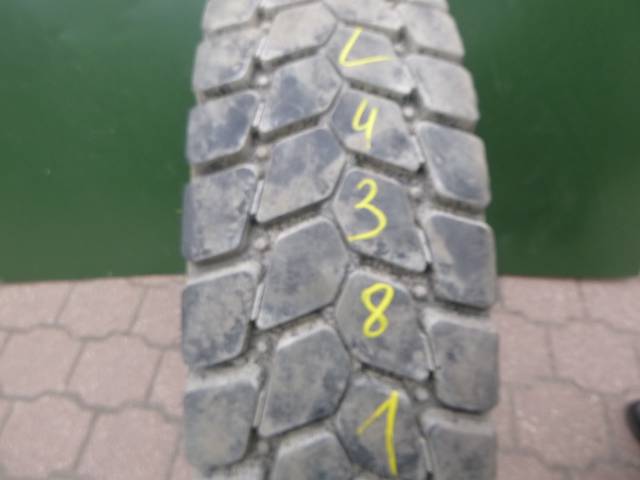 Opona używana 295/80R22,5 Pirelli TG01