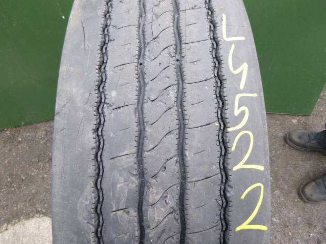 Opona używana 315/80R22,5 Pirelli FH01