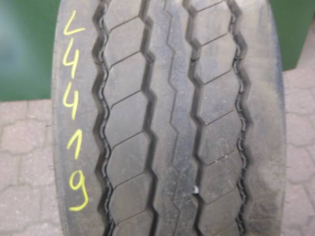 Opona używana 385/65R22,5 Pirelli ITINERIS T