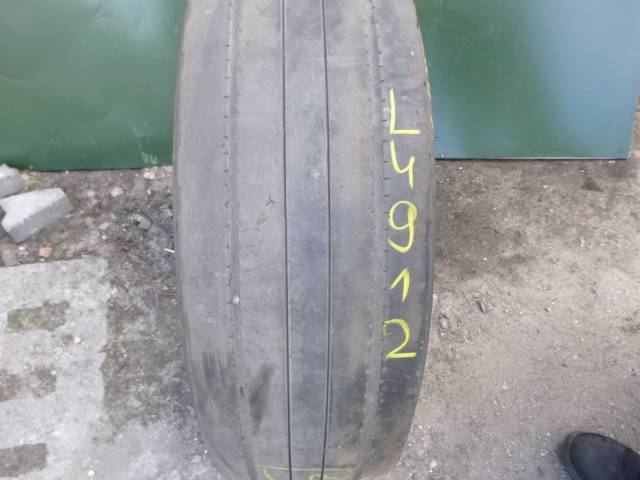 Opona używana 235/75R17,5 Sava CARGO 4