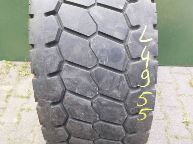 Opona używana 285/70R19,5 Sava ORJAK 03