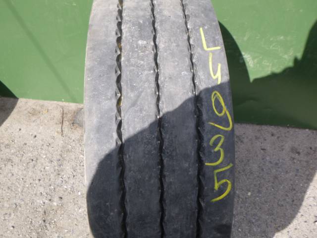 Opona używana 235/75R17,5 Continental HTR2