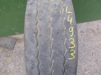 Opona używana 205/65R17,5 Pirelli ST01