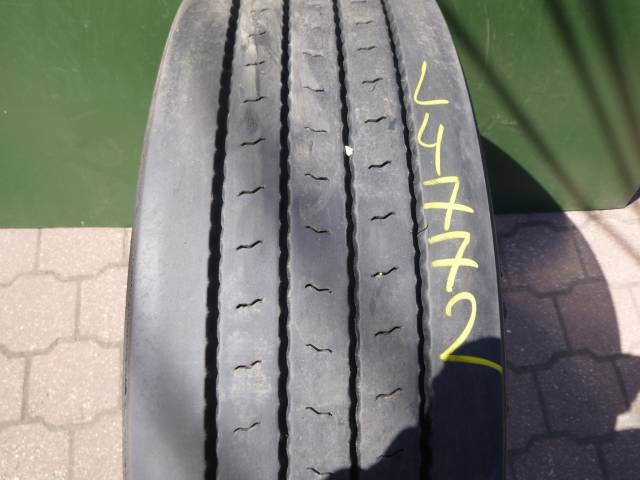 Opona używana 295/80R22,5 Continental HA3 COACH