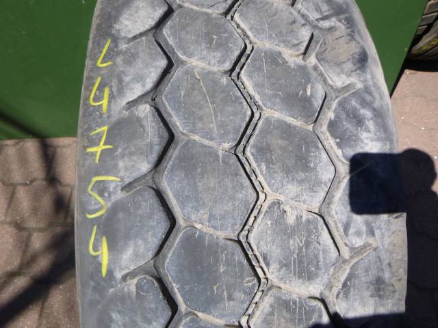 Opona używana 385/65R22,5 Bridgestone M-TRAILER 001 PLUS