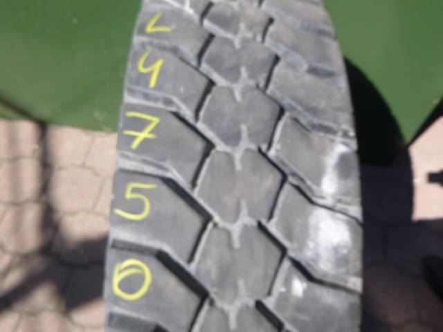 Opona używana 315/80R22,5 Bridgestone BIEŻNIKOWANA