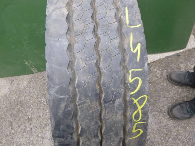 Opona używana 265/70R19,5 Bridgestone R-TRAILER 001