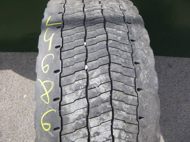 Opona używana 315/70R22,5 Michelin X-MULTI D REMIX