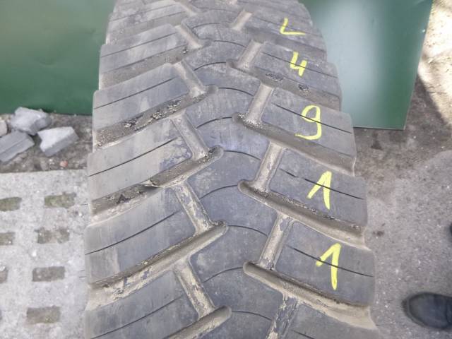 Opona używana 315/80R22,5 Goodyear OMNITRAC D