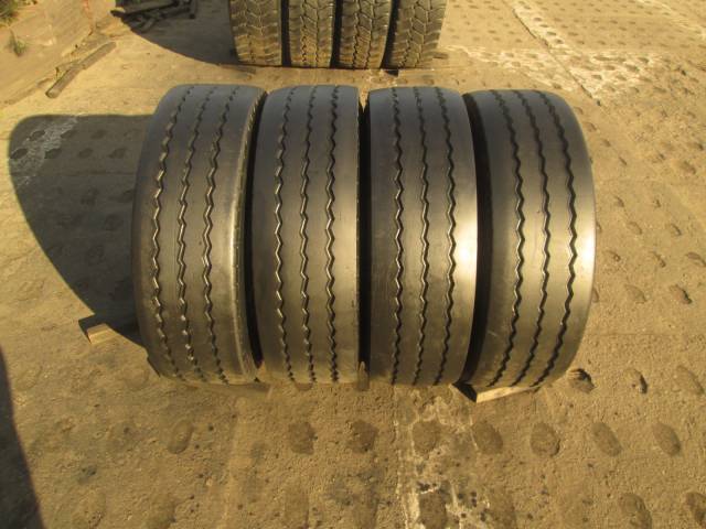 Opony używane 235/75R17,5 Pirelli ST01