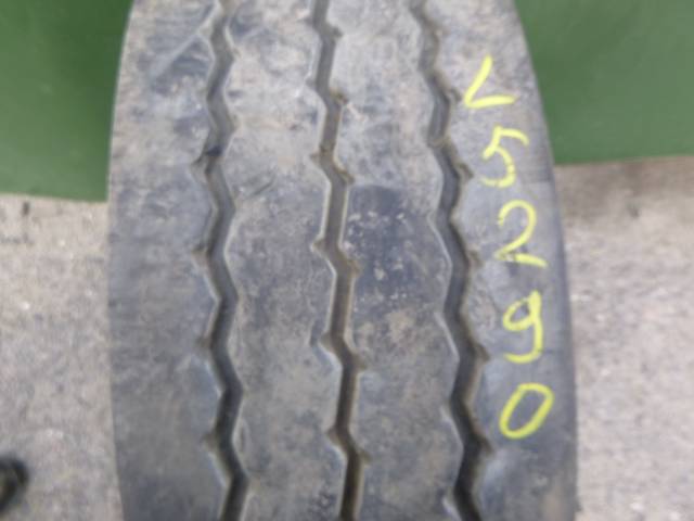 Opona używana 245/70R17,5 Pirelli ST01