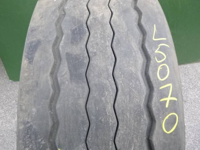 Opona używana 385/65R22,5 Bridgestone R-TRAILER 002