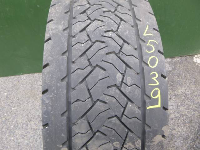 Opona używana 295/60R22,5 Goodyear KMAX D A