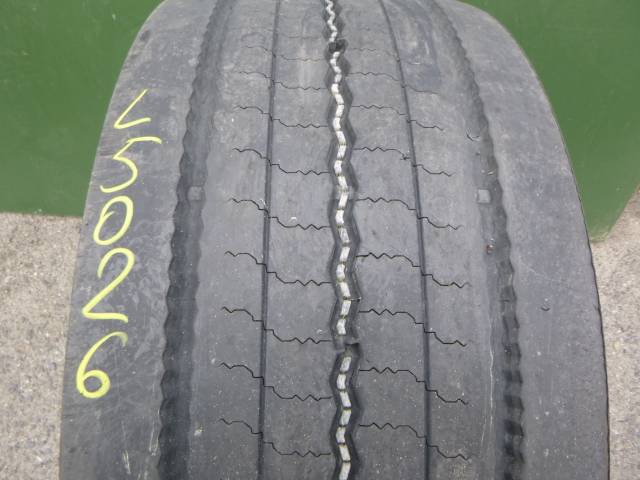 Opona używana 385/55R22,5 Bridgestone R-STEER 002