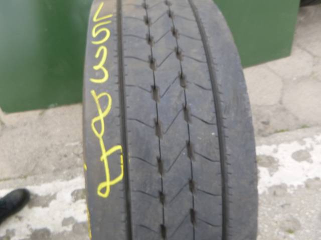 Opona używana 315/70R22,5 Goodyear KMAX S GEN-2
