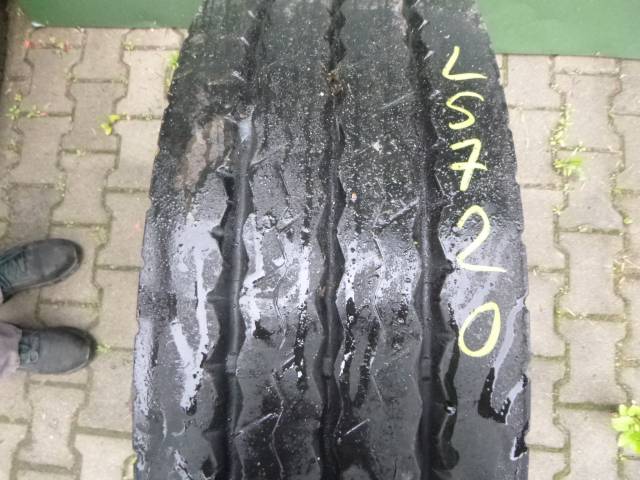 Opona używana 285/70R19,5 Bridgestone R168