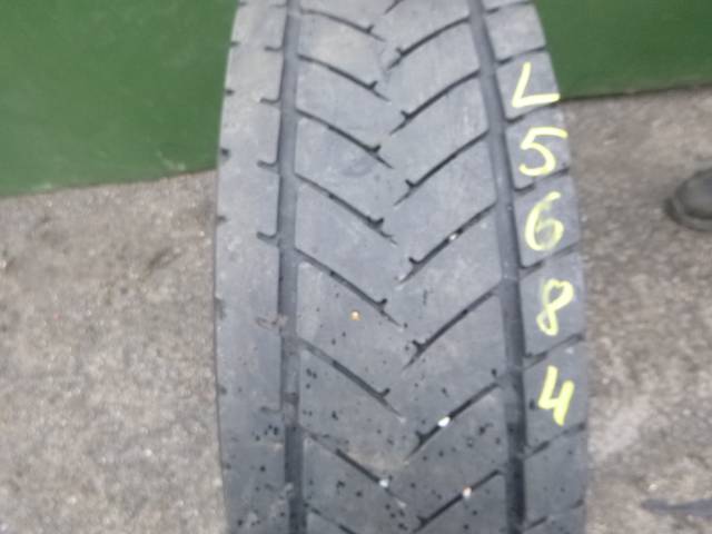 Opona używana 215/75R17,5 Goodyear KMAX D