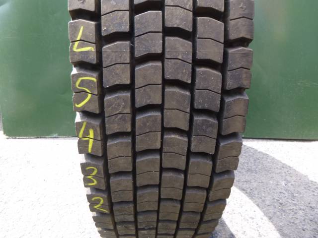 Opona używana 315/80R22,5 BFGOODRICH CONTINENTAL HDR2