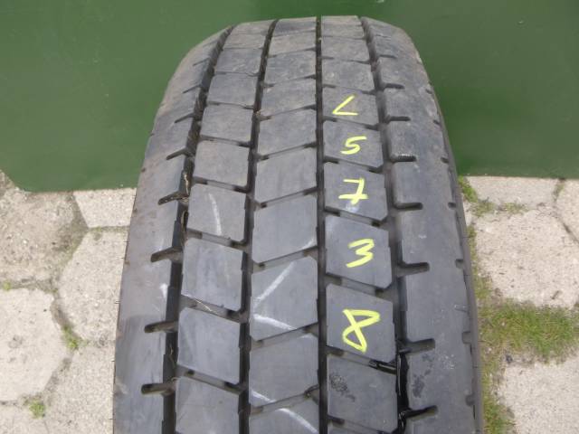 Opona używana 315/70R22,5 Dębica DRD2