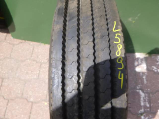 Opona używana 255/70R22,5 LEAO F820