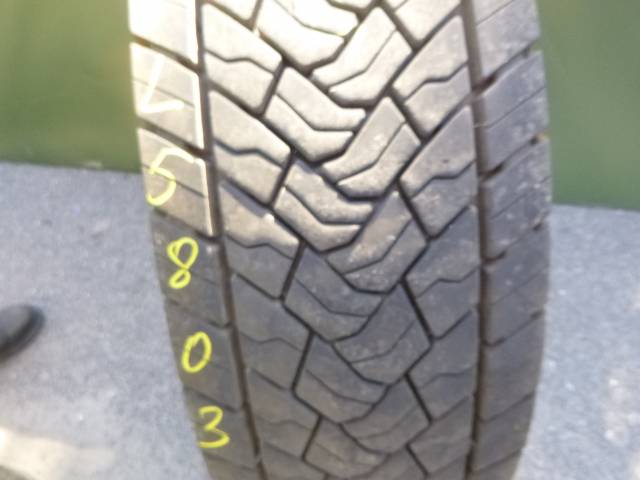 Opona używana 315/70R22,5 Goodyear KMAX D GEN-2