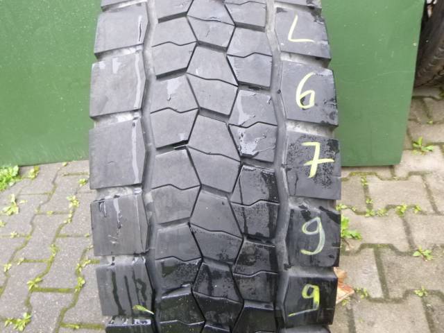 Opona używana 285/70R19,5 Bridgestone R-DRIVE 002