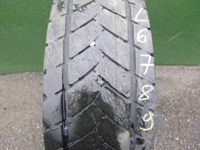 Opona używana 215/75R17,5 Goodyear KMAX D
