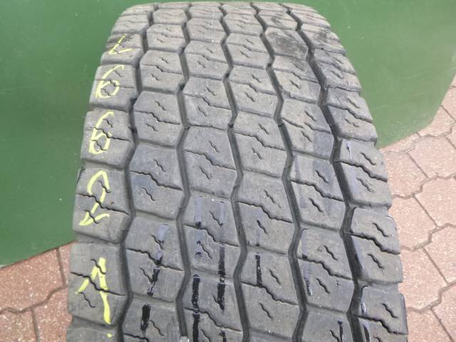 Opona używana 315/80R22,5 Rigdon REVITO 418