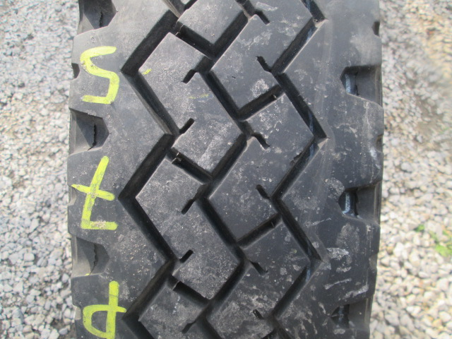 Opona używana 10R22.5 Pirelli HT74