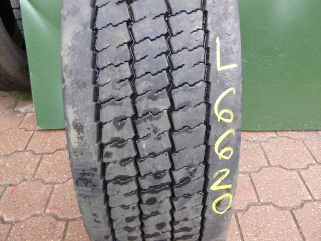Opona używana 295/80R22,5 Michelin XZU3 IN CITY REMIX
