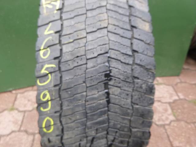 Opona używana 315/70R22,5 Michelin X-MULTI D