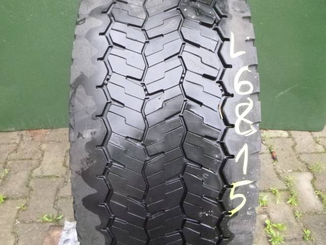 Opona używana 285/70R19,5 Michelin X-MULTI D