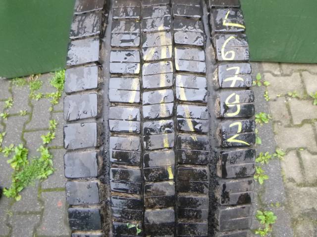 Opona używana 265/70R19,5 Dunlop SP444