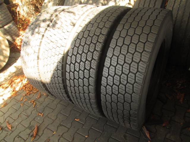 Opony używane 315/80R22,5 BIEŻNIKOWANA Wór Berliner B225