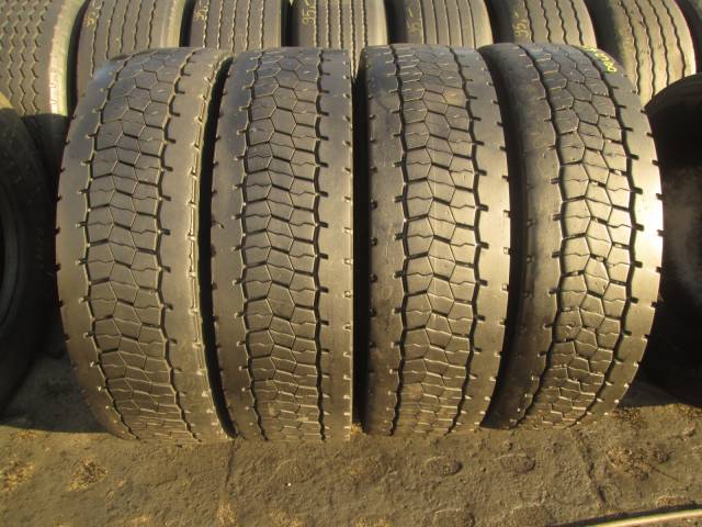 Opony używane 295/80R22,5 Bridgestone R-DRIVE 002